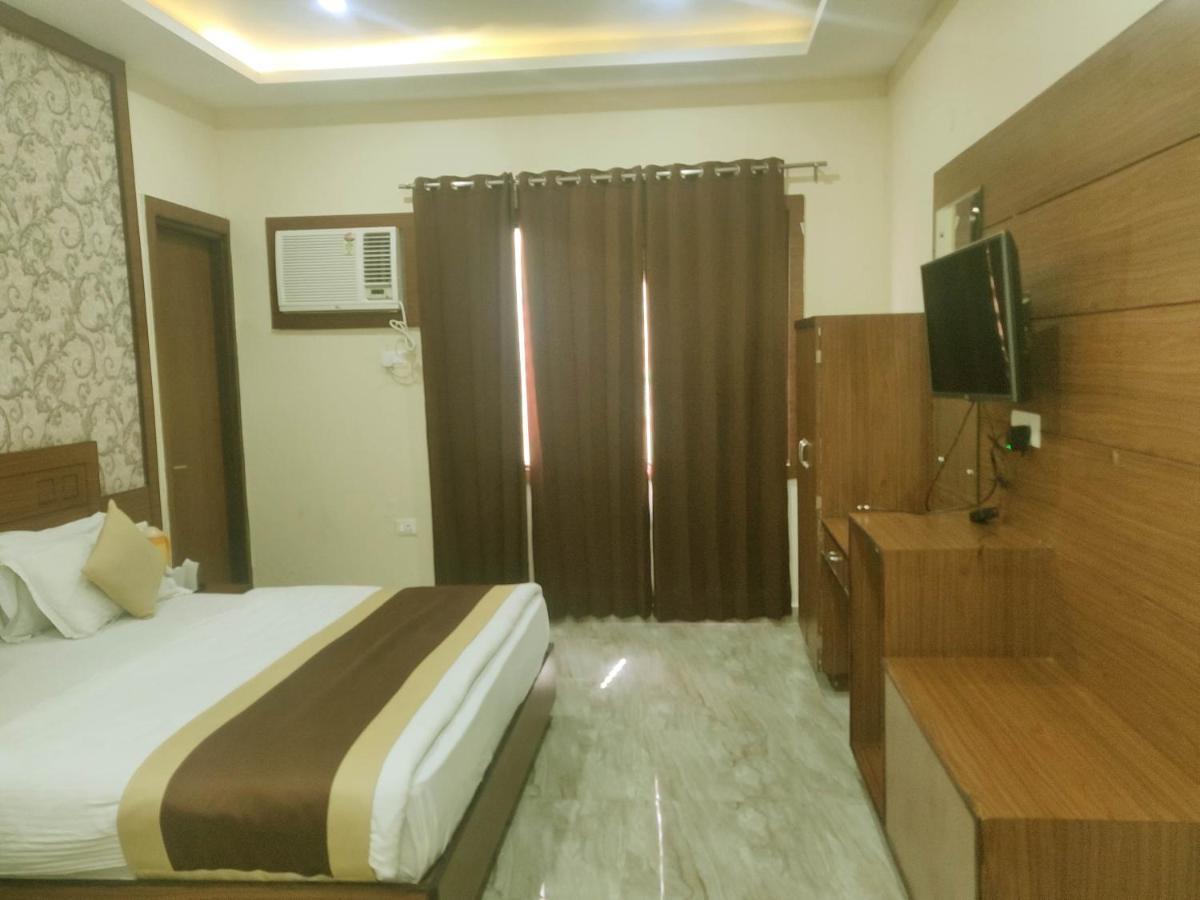Hotel The Vaishno Devi Hills Katra  Exterior foto